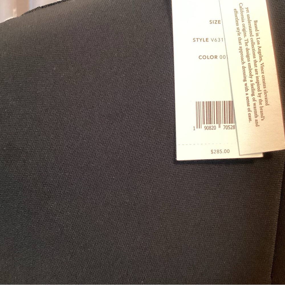 VINCE Black Pleated Top - Picture 8 of 11